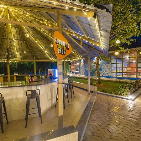 Zostel Kolad Hostel Ngoại thất bức ảnh