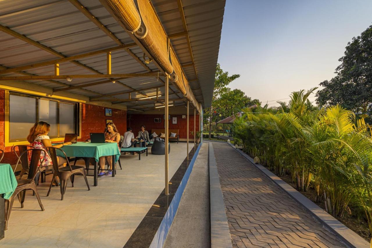 Zostel Kolad Hostel Ngoại thất bức ảnh