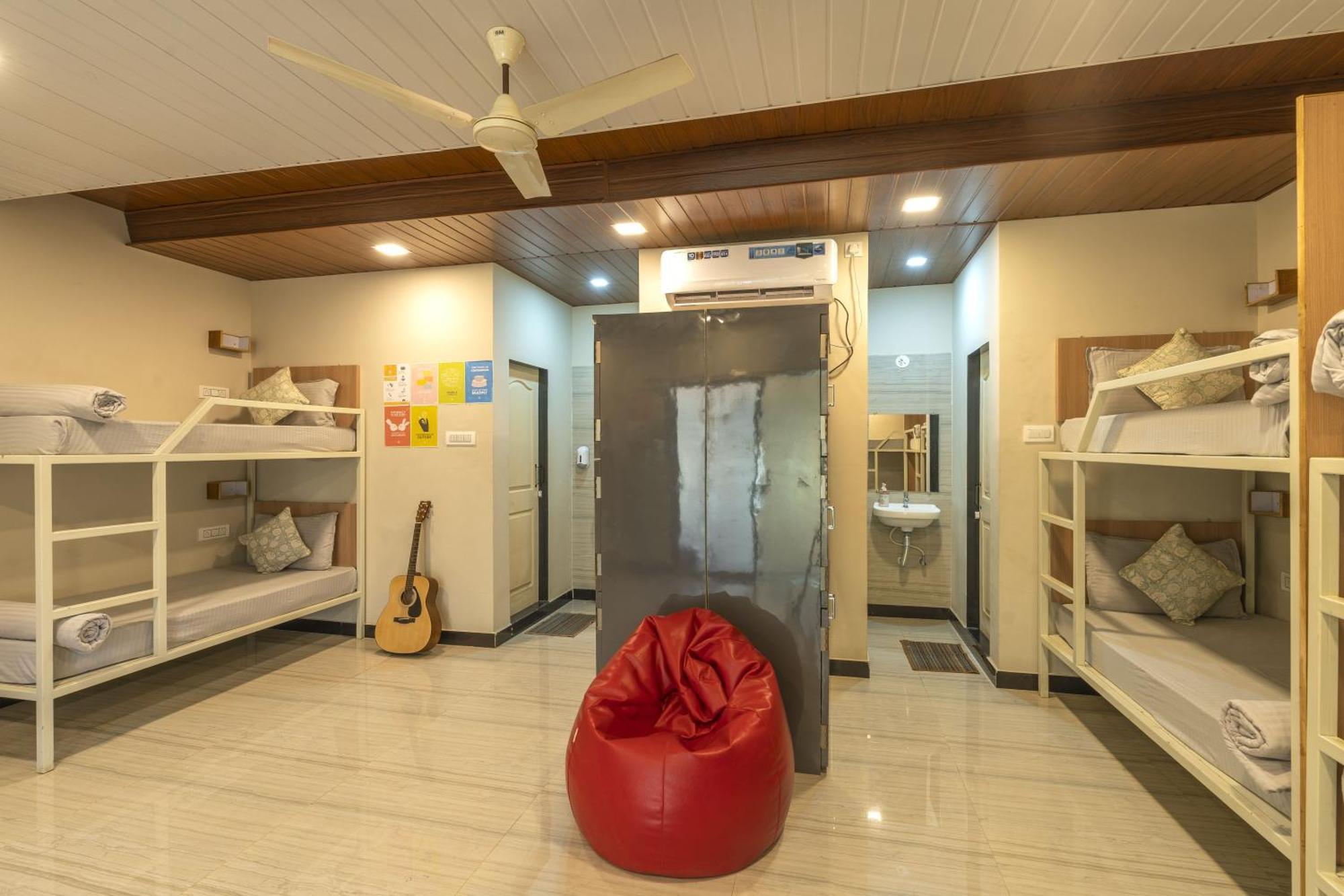 Zostel Kolad Hostel Phòng bức ảnh